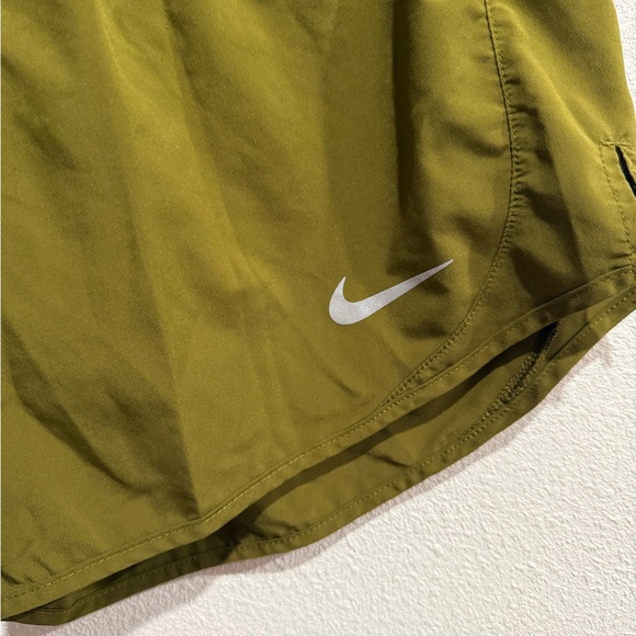 Nike Dri-FIT Tempo Running Shorts Women’s Small Olive Green Athletic Gym - Picture 7 of 7